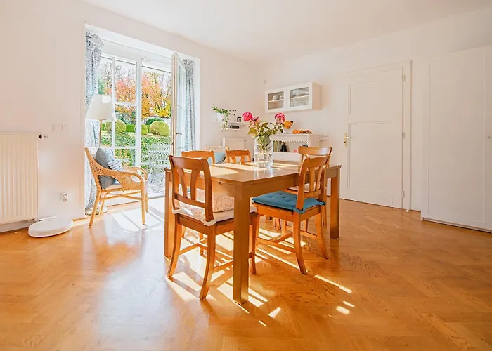 Romanticky Se Starozitnym Interierem