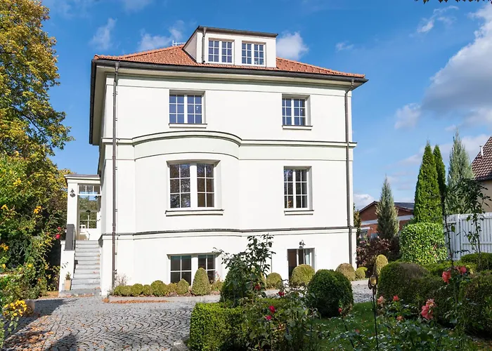 Romanticky Se Starozitnym Interierem Apartament